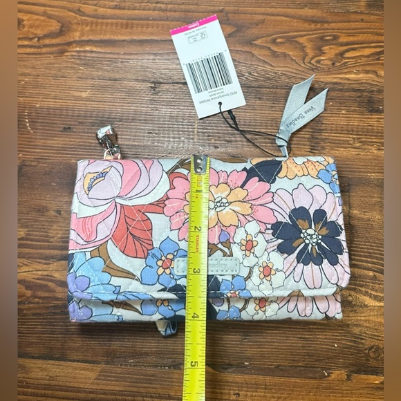 Vera Bradley Wristlet Floral‎ Smartphone Wallet Organizer Clutch NWT. - Picture 8 of 9